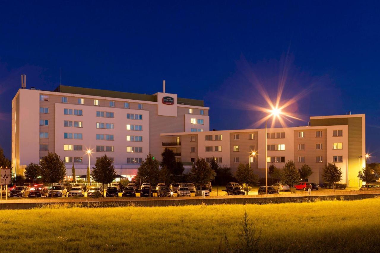 Hotel Courtyard By Marriott Toulouse Airport Exterior foto